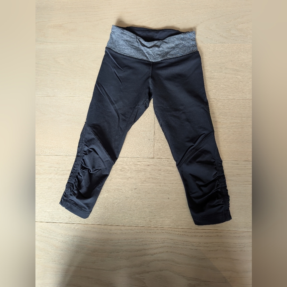 Lululemon Capri Length Leggings. Size 4.